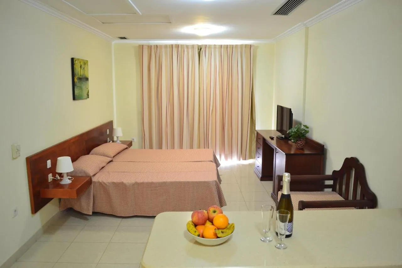 אדחה Apartamentos Garden Atlantis En Club Atlantis מלון דירות
